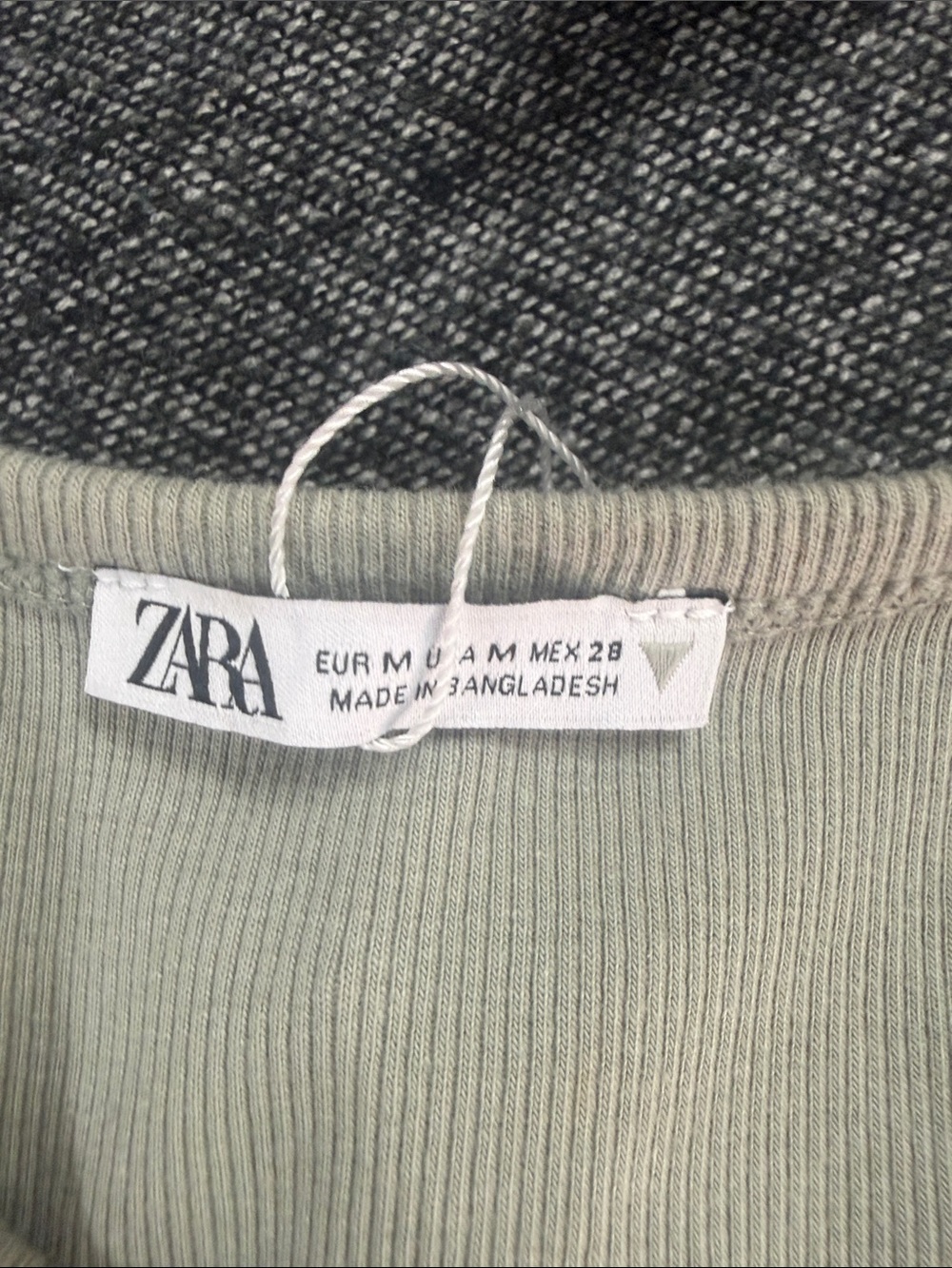 Zara Light Gray Ribbed Racer Crop Tank - Picture 4 of 5